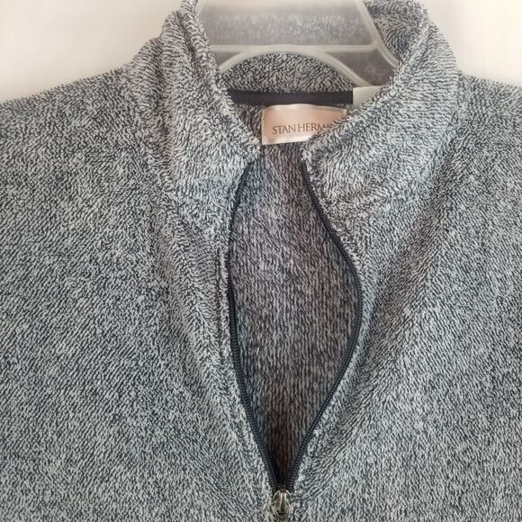 STAN HERMAN ZIP UP FLEECE JACKET. SIZE M. Grayish black. Full front zipper. - Picture 5 of 15